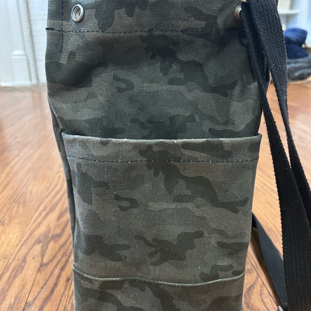 Camouflage Peace Messenger Bag - Picture 6 of 13